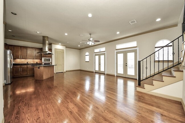 Photo - 5711 Kiam St