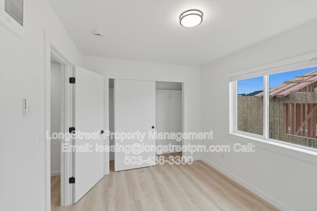 Photo - 826 S 19th St