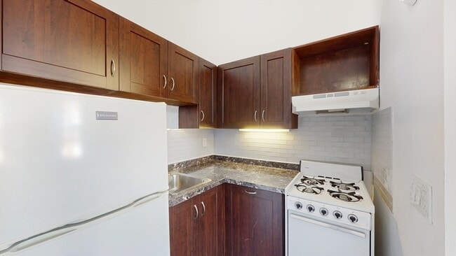 Photo - 173 Marlborough St Unidad 42