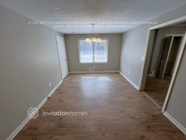 Photo - 35 Circle Creek Dr