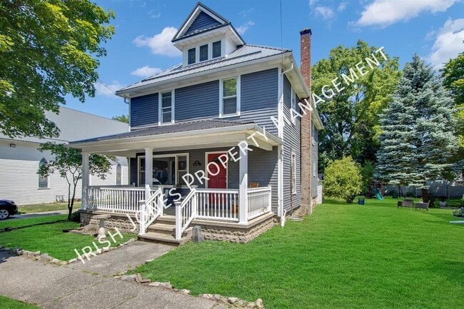 Photo - 172 Main St