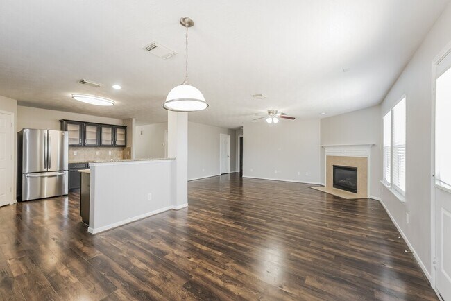 Photo - 419 Sunwood Glen Ln