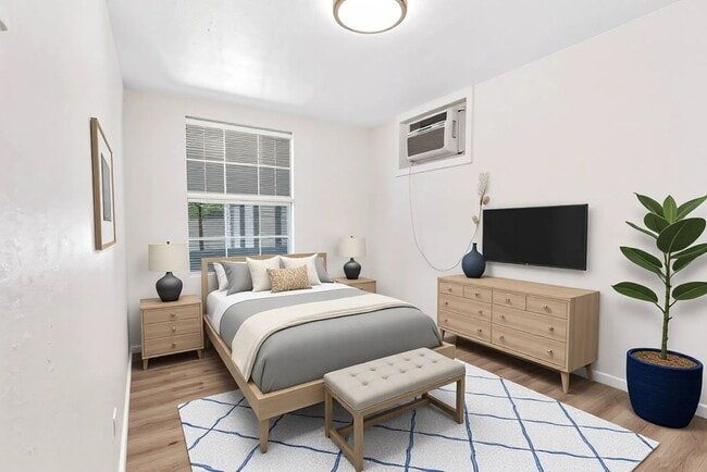 Photo - 107 E 11th St Unit 206 S Elm St, Kemp, TX 75143