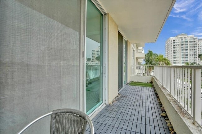 Photo - 700 E Boynton Beach Blvd