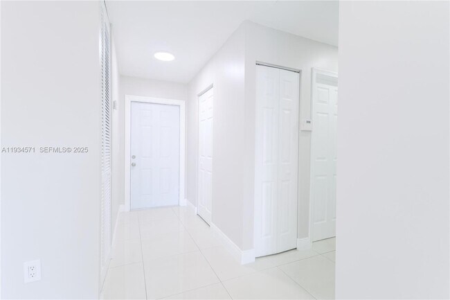 Photo - 5145 SW 140th Pl