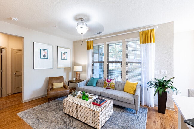 Bellehaven- 2BR, 2BA