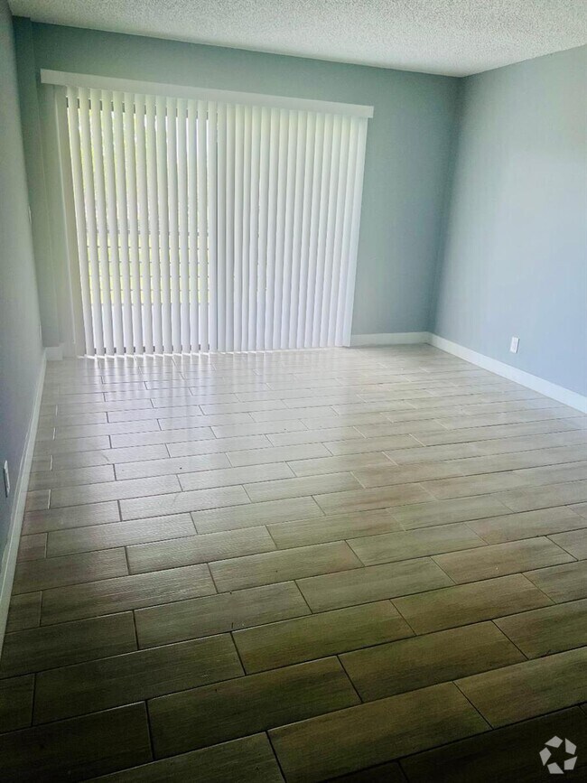 Building Photo - 5981 Via Vermilya Unit 305 Rental