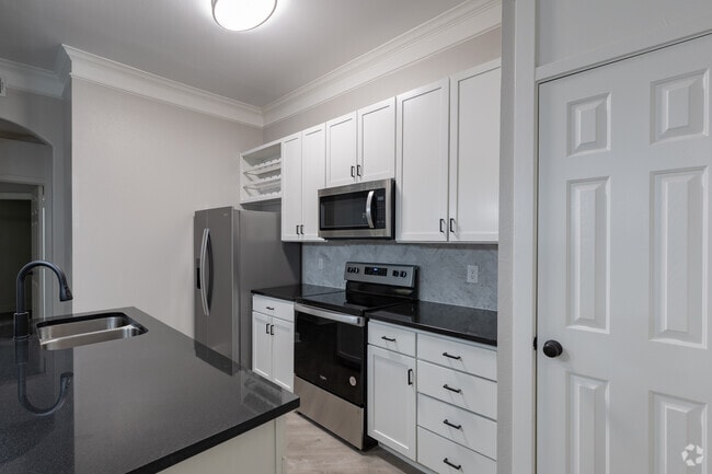 Kitchen - Heights On Katy