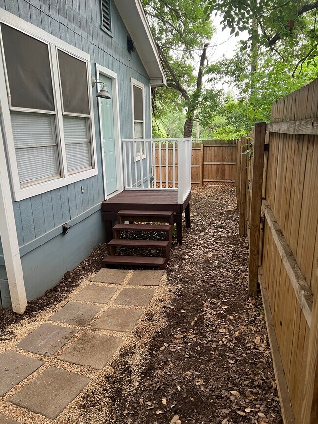 Photo - 4500 Atlantis Dr