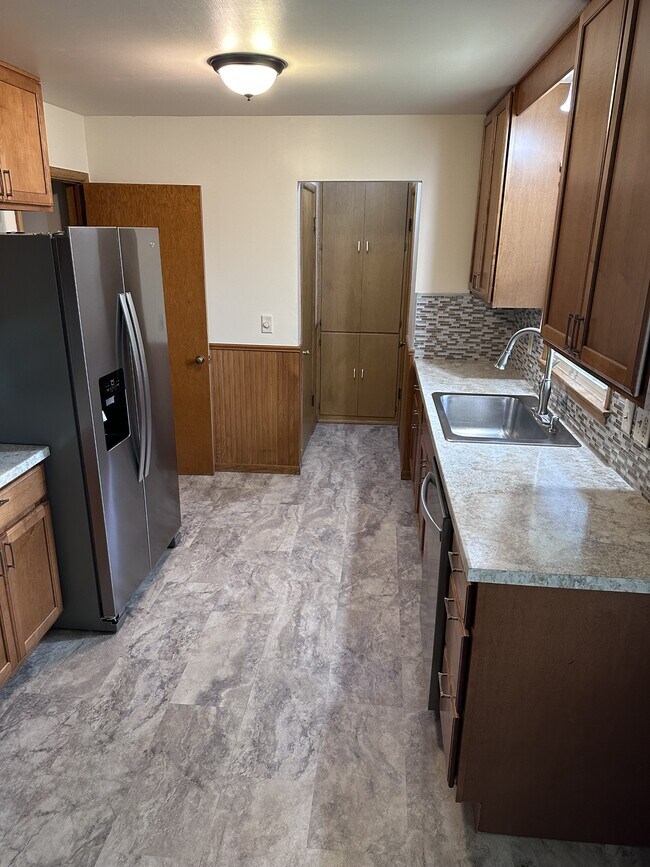 Photo - 421 Critchell Terrace