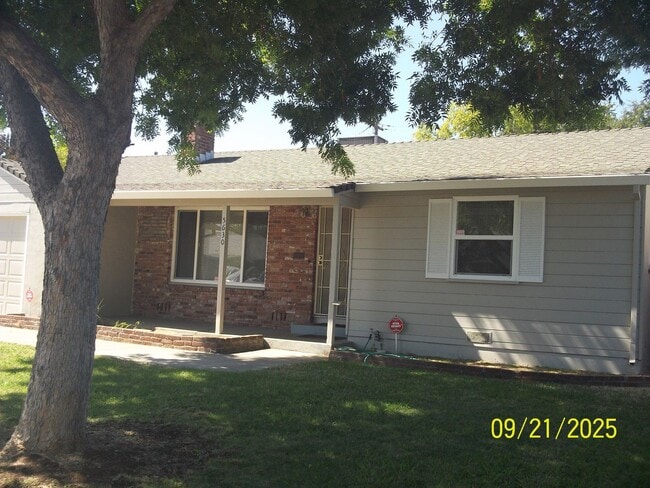 Photo - Three bedroom 1 bath with central heat and...