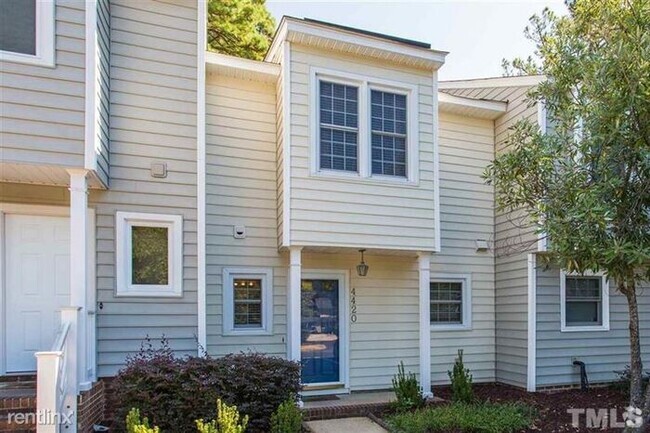 Building Photo - Awesome two bedroom townhome!