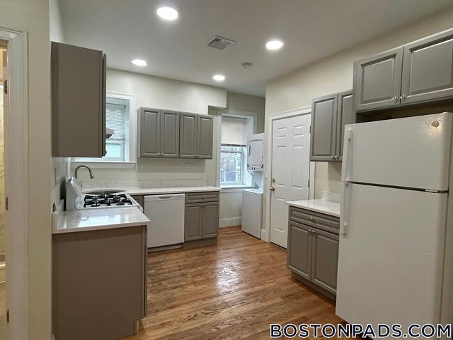 Photo - 2036 Massachusetts Ave Unidad 2