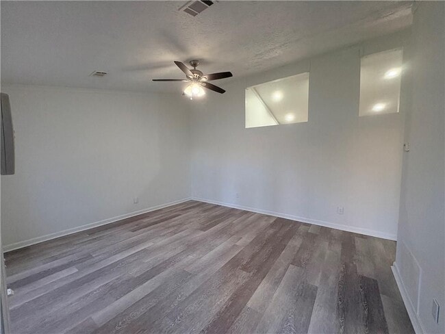 Photo - 3929 Flakes Mill Rd