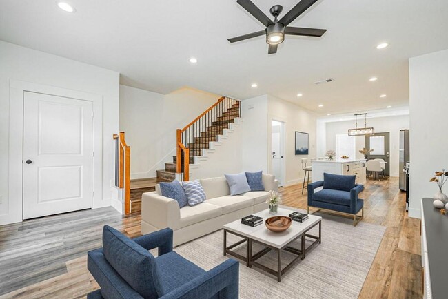 Photo - 1208 Edgar St