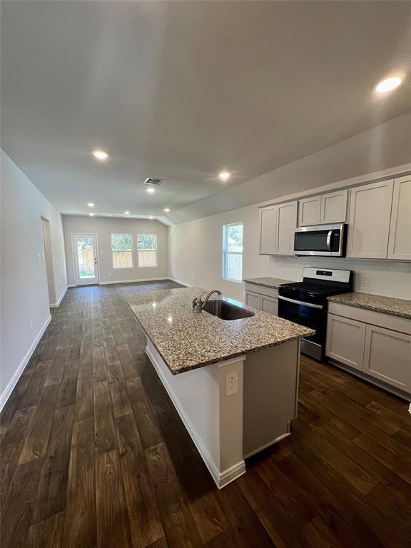 Photo - 1337 Camden Ln