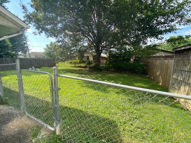 Photo - 502 Timothy Ln