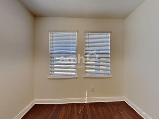 Photo - 6237 Emerald Hls Wy