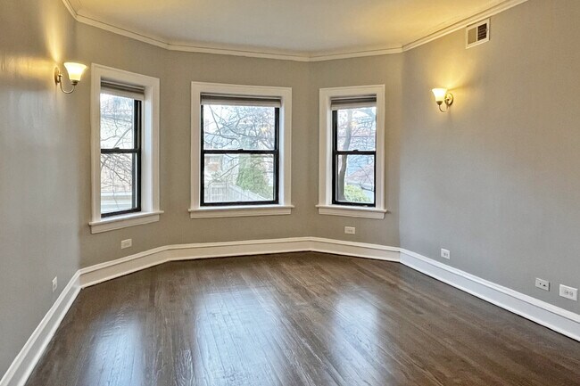 115N/S + 117S - 113-117 South Blvd.