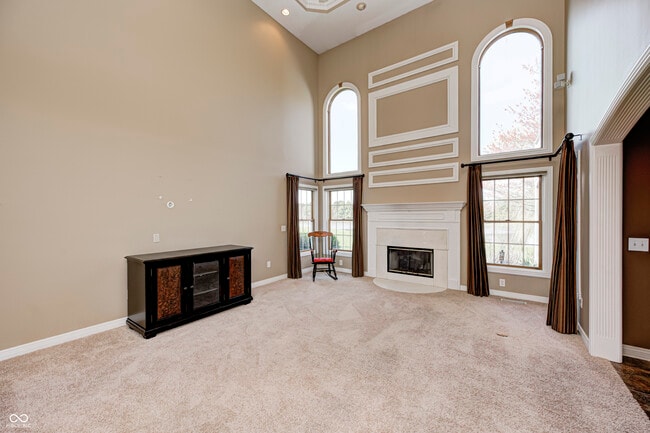 Photo - 2009 W 250 N