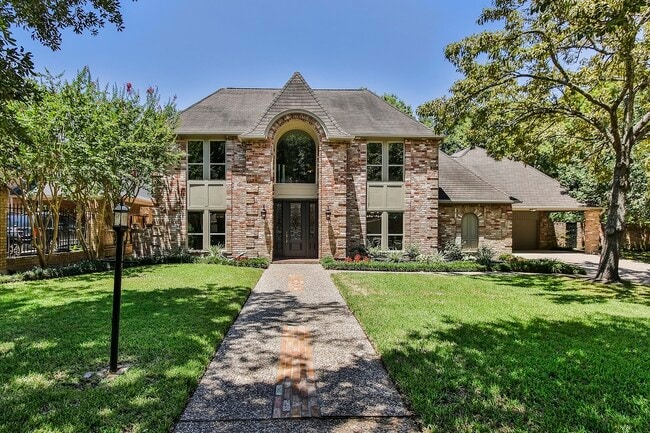 Building Photo - 810 Herdsman Dr
