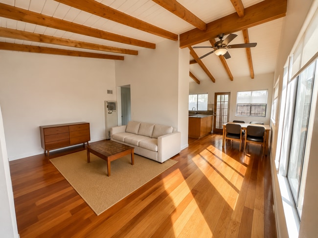 Building Photo - 1231 Montecito Dr