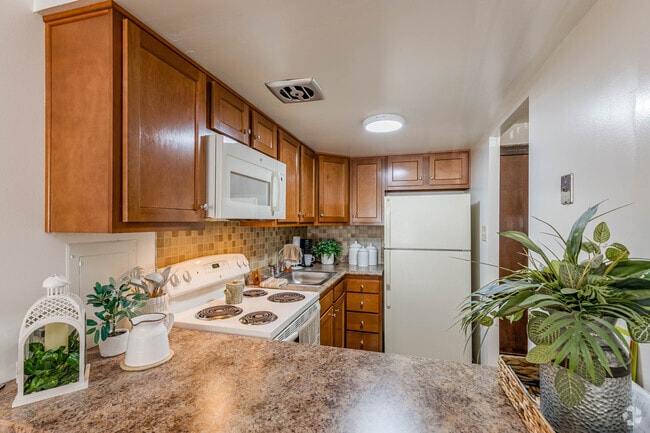 1BR, 1BA - 706SF - Hawksworth Gardens