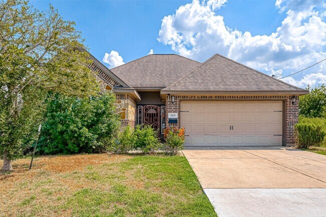 Photo - 7905 Livingston St Casa