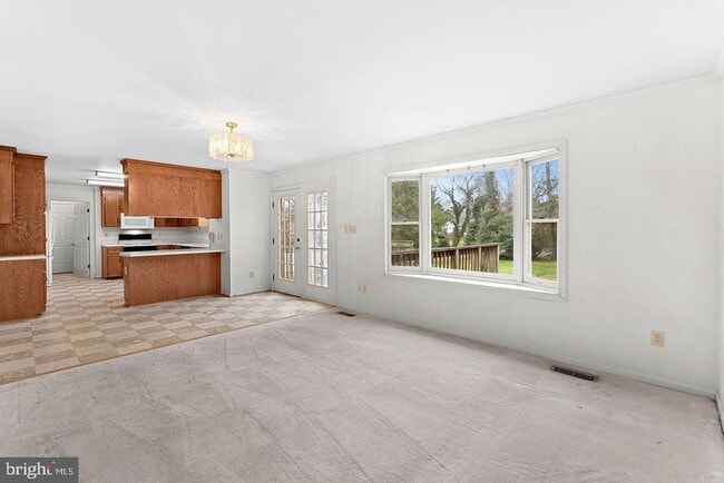 Photo - 3709 Howsen Ave