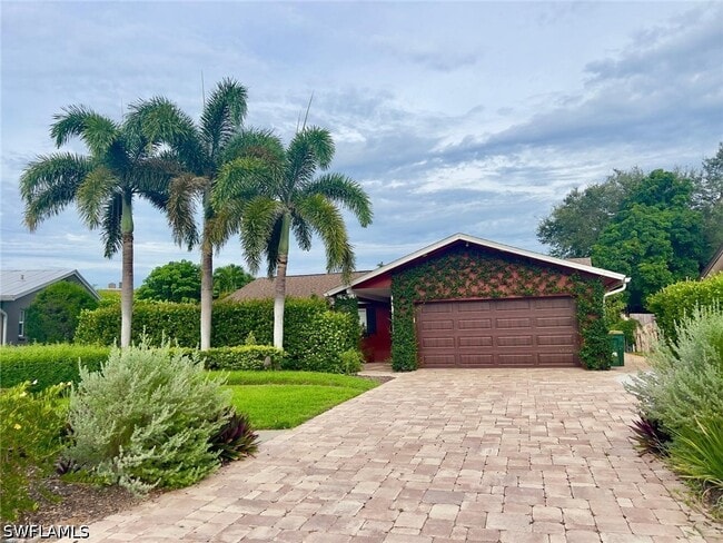 Building Photo - 4836 Napoli Dr
