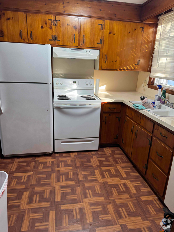 Building Photo - 52 Colver St Rental