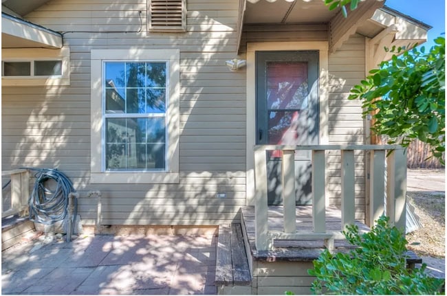 Entry to Bedroom 2 - 1312 Rio Grande St Unit 1312 Rio Grande