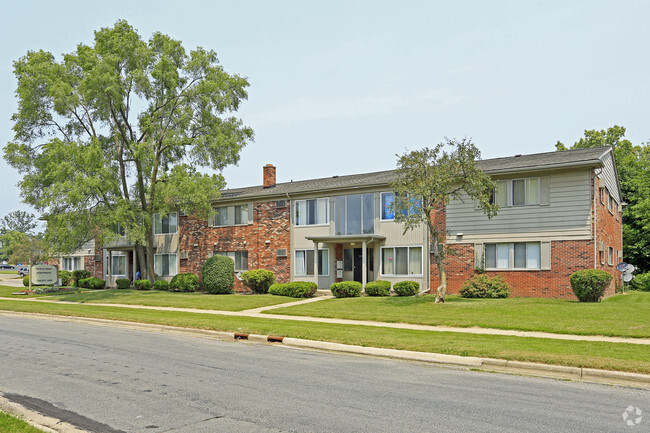 Patrick Henry Apartments - Patrick Henry Apartments