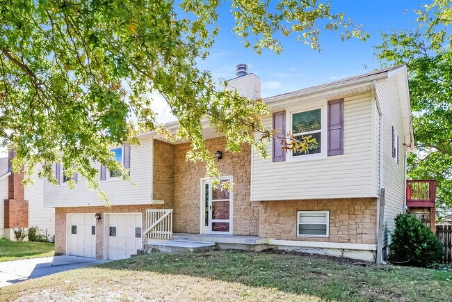 Photo - 1825 W Ferrel Dr