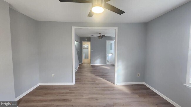 Photo - 108 E Pacific Ave