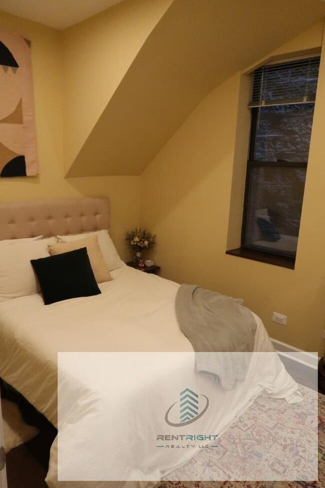 Photo - 1424 N Bosworth Ave