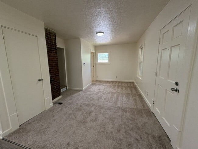 Photo - Freshly Updated 2 Bedroom Home with Bonus Room in North Hill