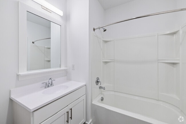 The Columbia - 2BR, 2BA - 1,105SF - Second Bathroom