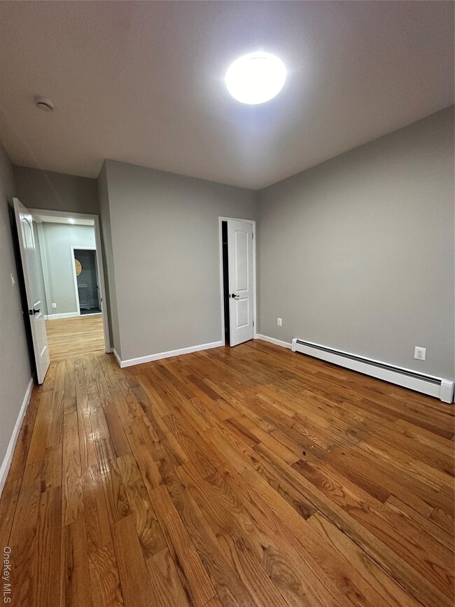 Photo - 60-63 54th St