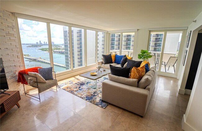 Building Photo - 1717 N Bayshore Dr Unit A-3157 Rental