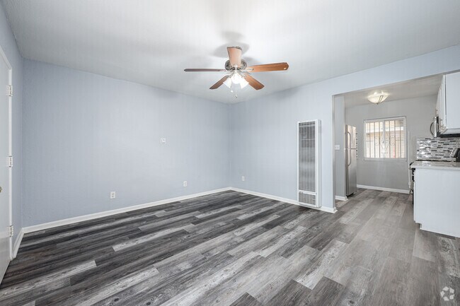 Studio - 380SF - Dining Room - 11440 Old River School Rd