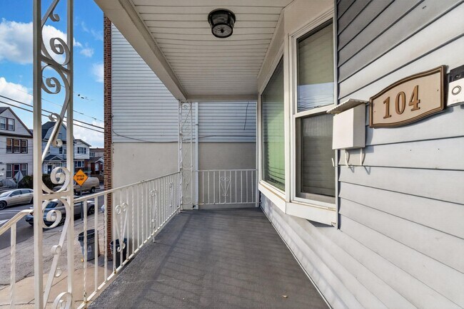 Photo - 104 McAdoo Ave