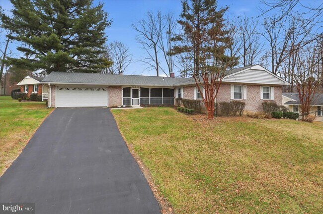 Building Photo - 14017 Broomall Ln