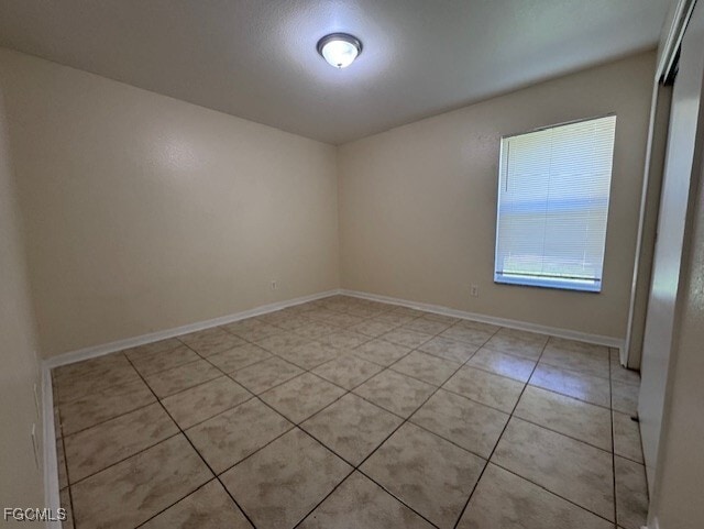 Photo - 1118 Copley St E