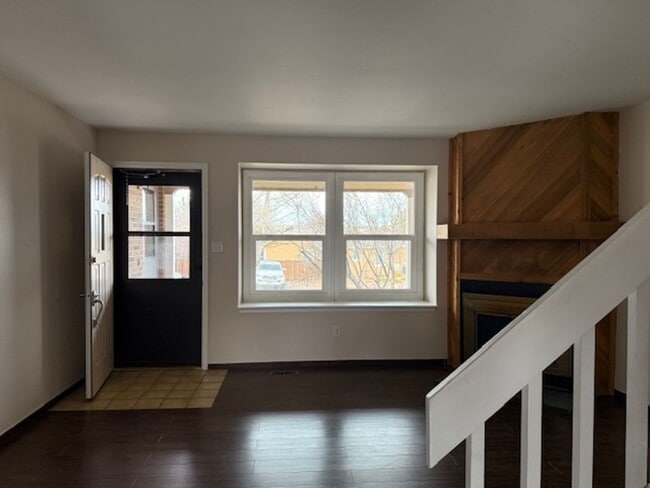 Photo - House For Lease