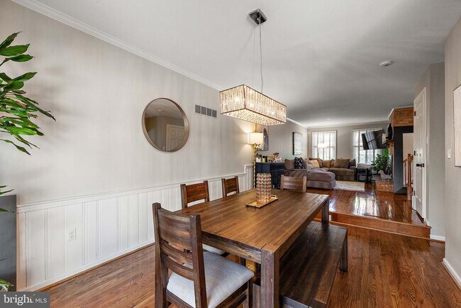 Photo - 2115 Fairfield Pl