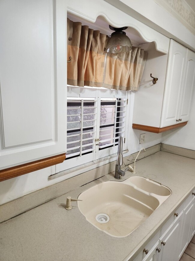 Photo - 2050 Oleander Blvd Unit 2105