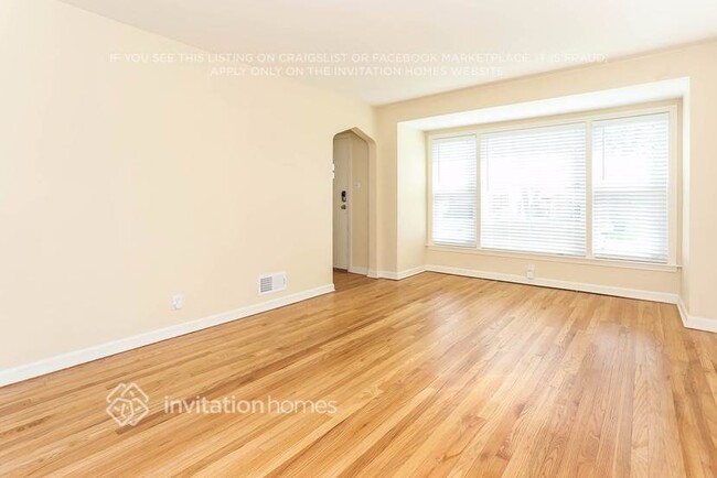 Photo - 9024 S Albany Ave