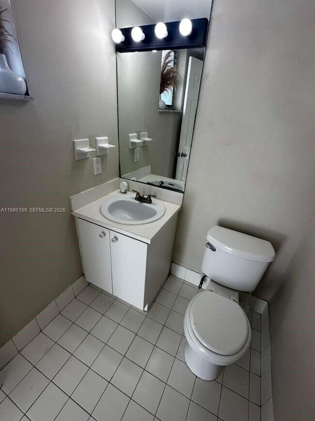 Photo - 2935 NE 163rd St Unit 60