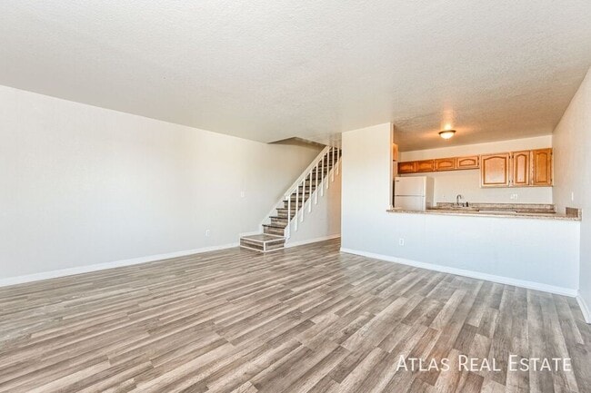 Photo - 3210 W Longfellow Pl Unit B
